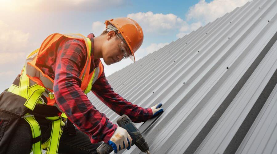 Professional residential roofers in Squires, MO